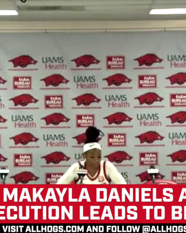 122922-Makayla Daniels-LSU-ah